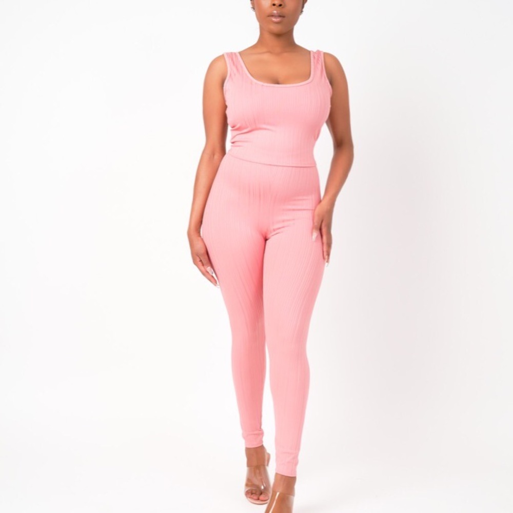 Two piece set - Picture 1 of 3